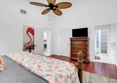 Flamingo Harbor bedroom