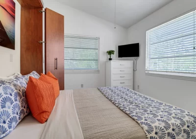 Flamingo Harbor bedroom murphy bed