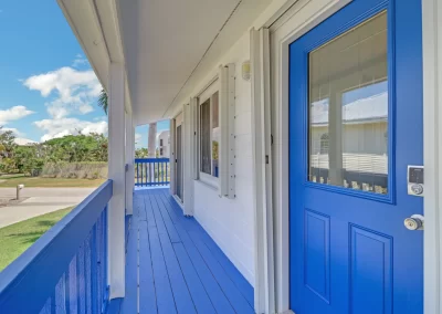 Flamingo Harbor front entrance deck walkway