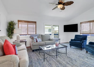 Flamingo Harbor living area