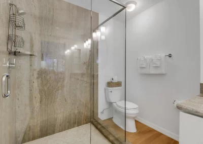 Flamingo Harbor main bathroom and shower