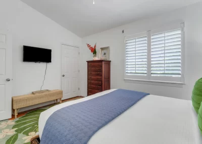 Flamingo Harbor bedroom